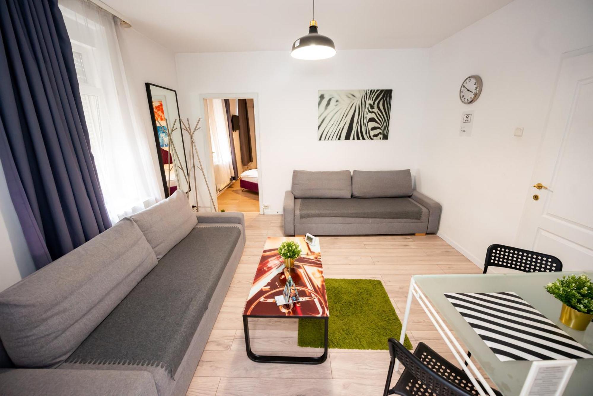 Ideal Accommodation City Center ブカレスト エクステリア 写真